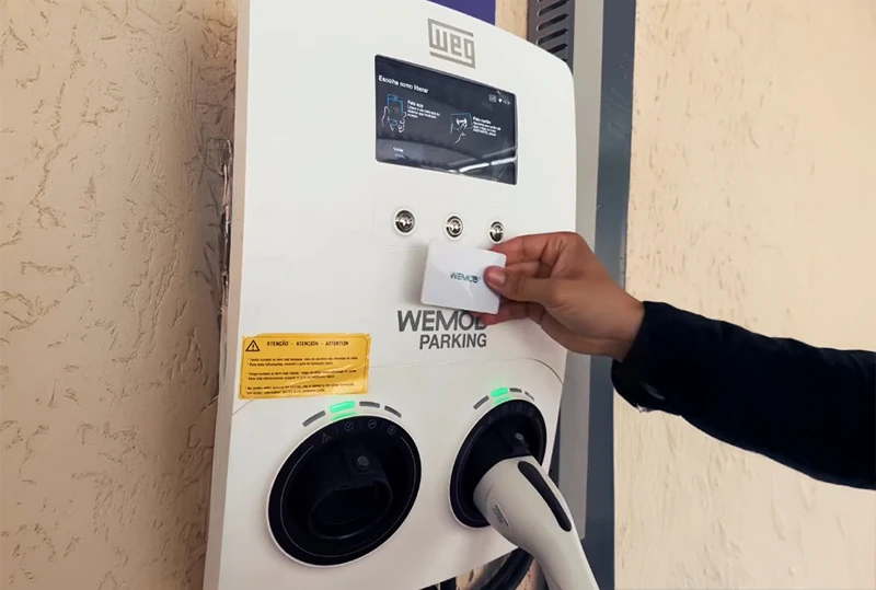 Carregamento-carro-eletrico-2